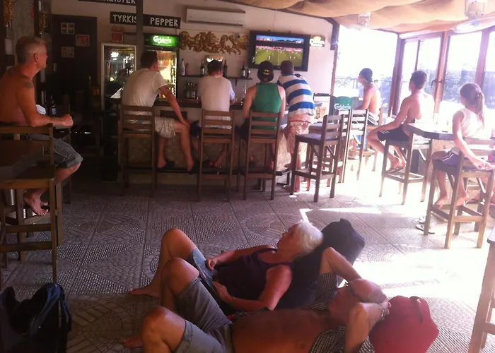 شقة فندقية روز غاردين الفندقية 3*