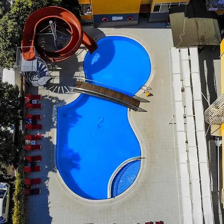 Rose Garden 公寓式酒店 3*