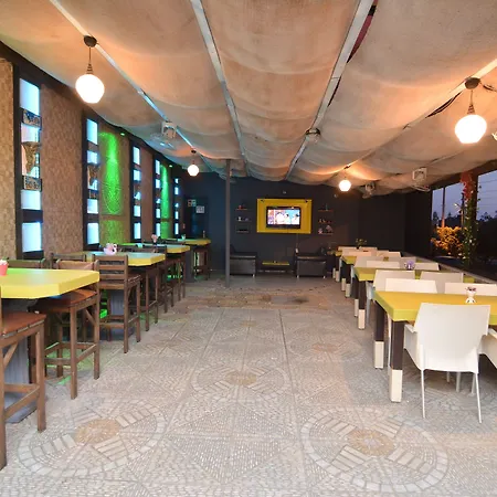 Rose Garden 公寓式酒店