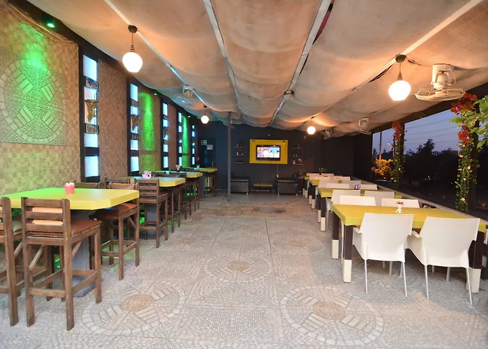 Rose Garden Aparthotel