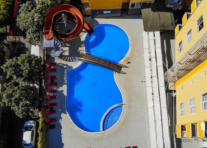 Rose Garden Apart Otel 3*