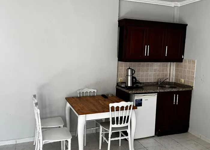 Rose Garden Apart Otel 3*